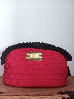 Betsey Johnson Red Heart Quilted Cosmetic Bag Ruffle Zip Pouch